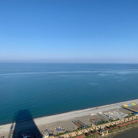 Apart-Hotel Orbi City Batumi Exteriör bild
