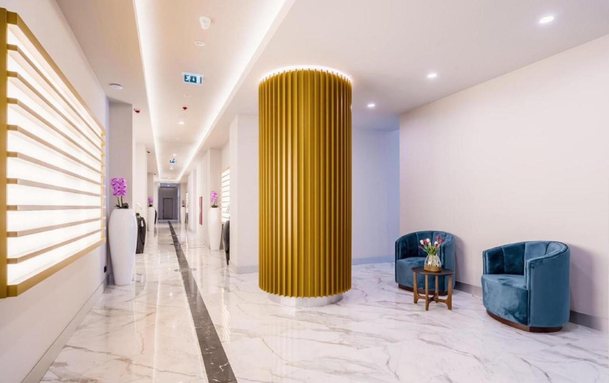 Apart-Hotel Orbi City Batumi Exteriör bild