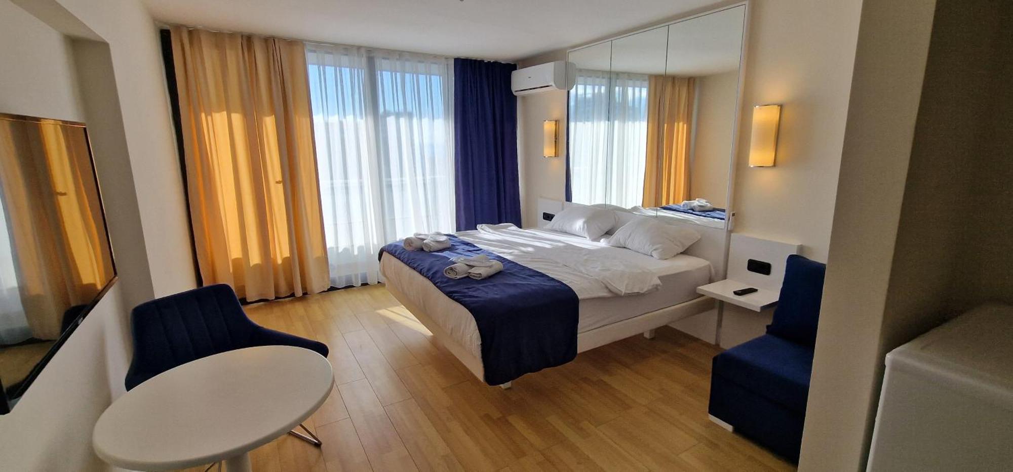 Apart-Hotel Orbi City Batumi Exteriör bild